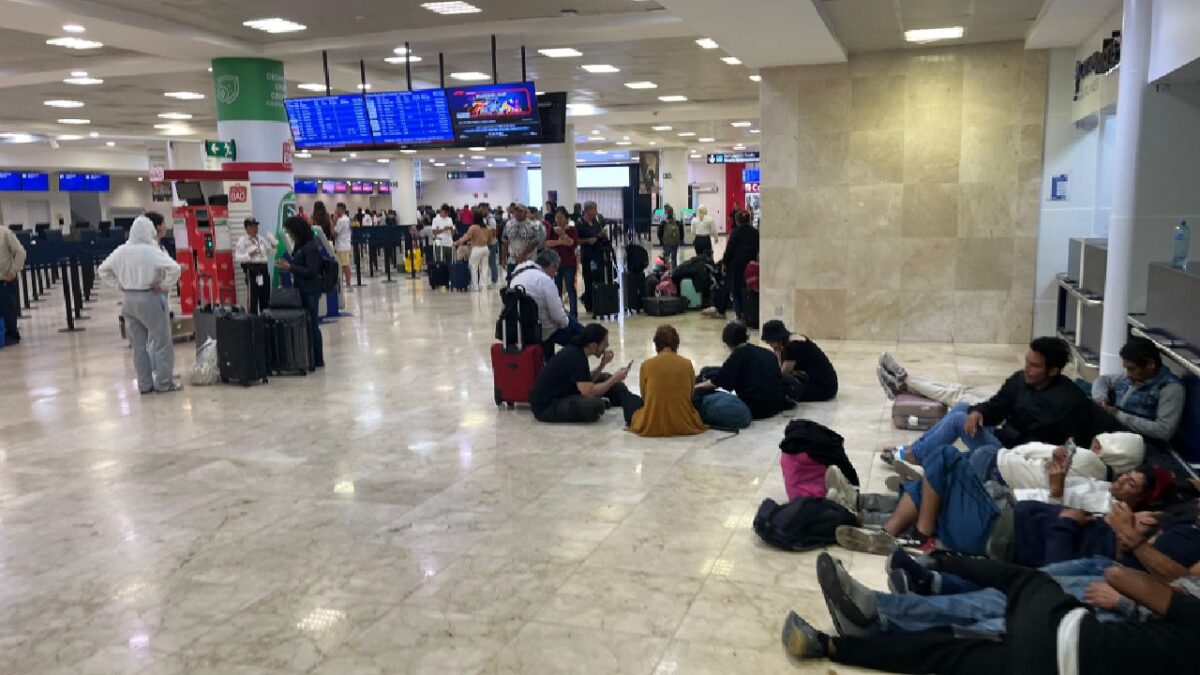 Aeropuerto de Cancún gran extractor de auga.