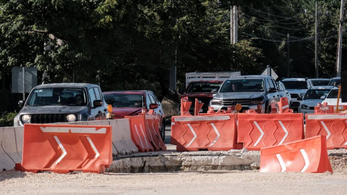 Socavón en la carretera 307.