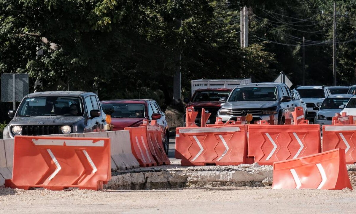 Socavón en la carretera 307.