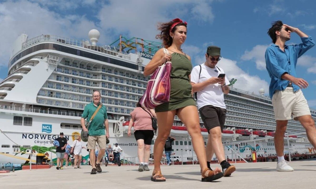 Cruceristas en el Caribe mexicano.