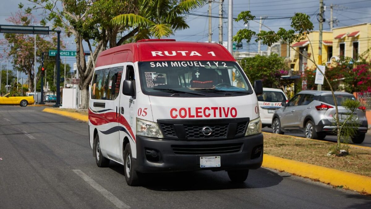 Transporte colectivo en Cozumel.