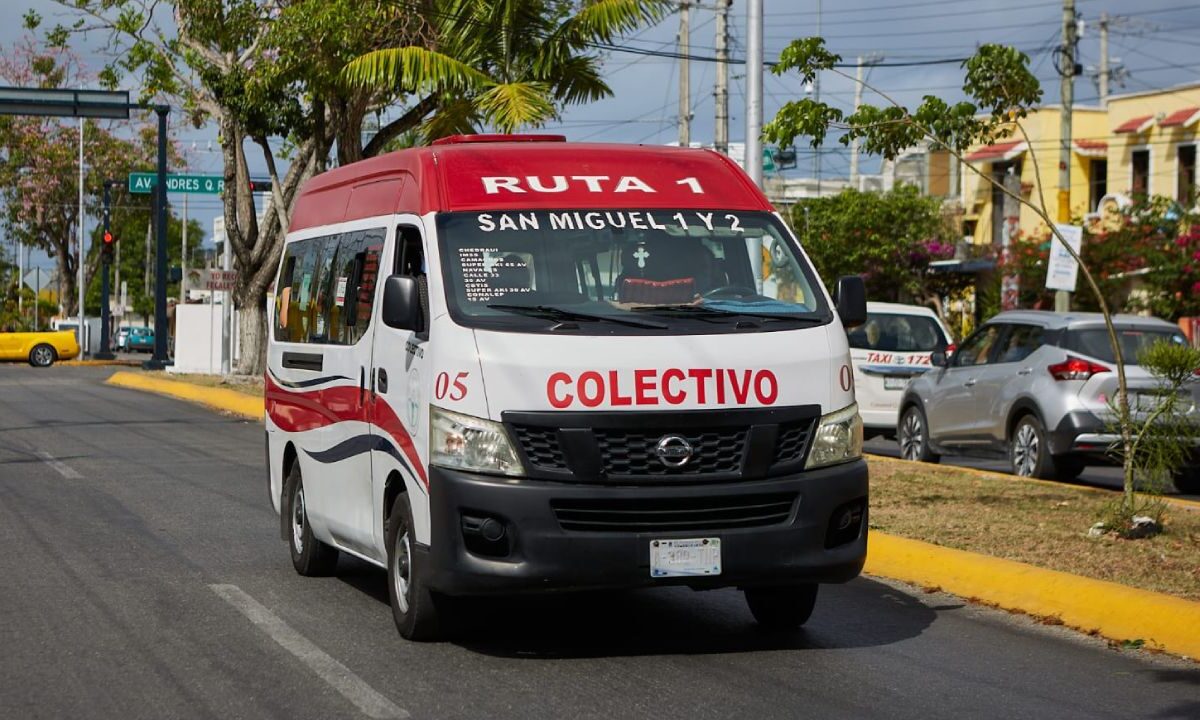Transporte colectivo en Cozumel.