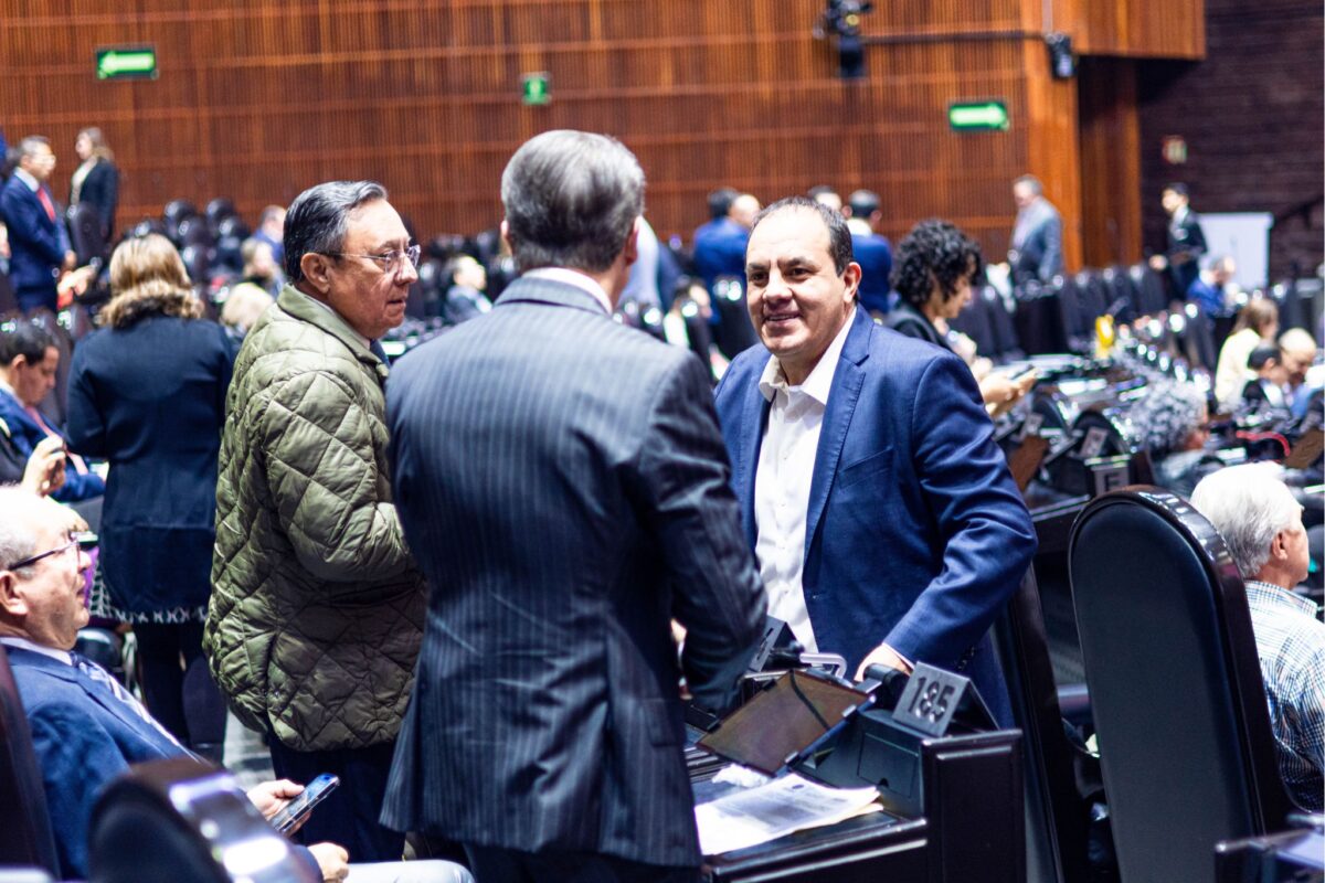 Cuauhtémoc Blanco libra, por ahora, el desafuero.