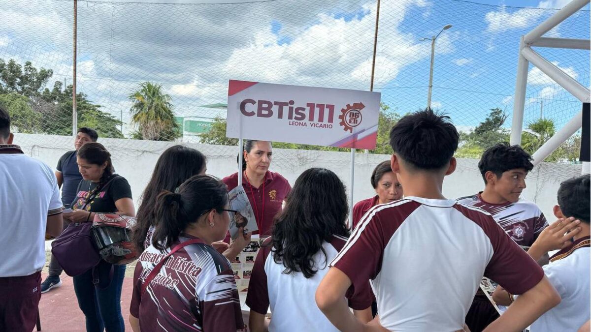 Feria Oferta Educativa arrancó en Cancún.
