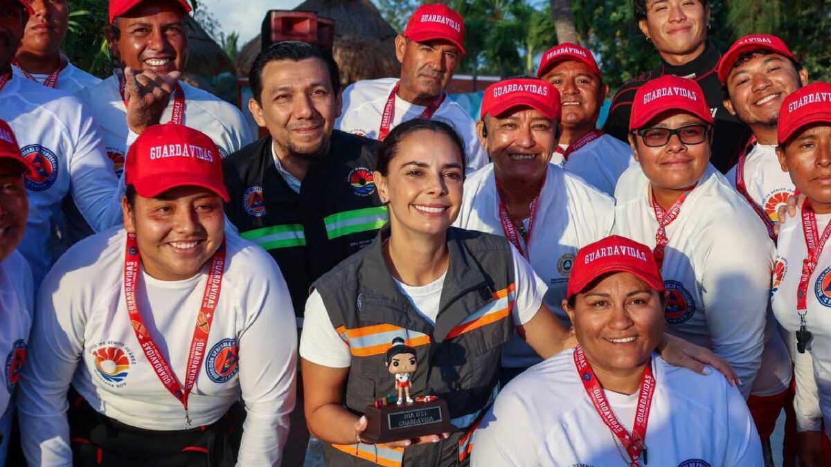 Los héroes del mar fueron reconocidos.