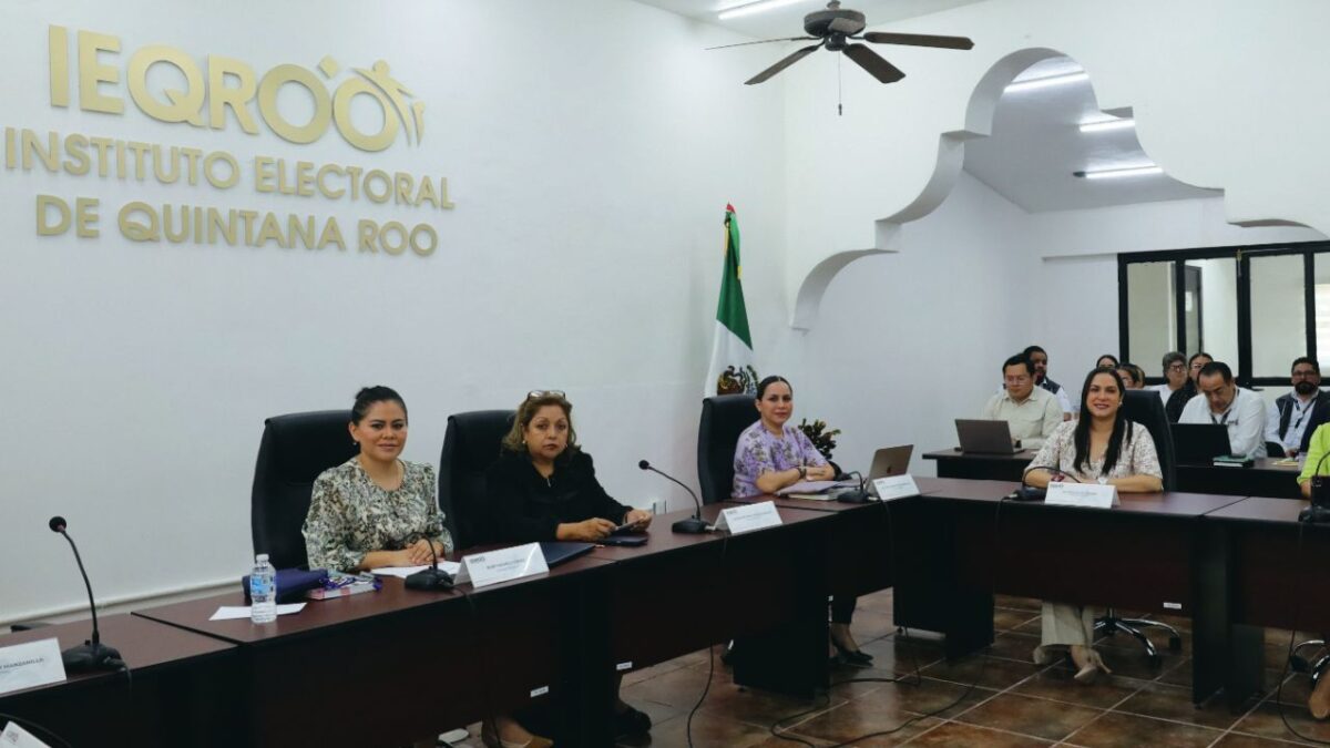 Sesión de consejeros del Ieqroo.