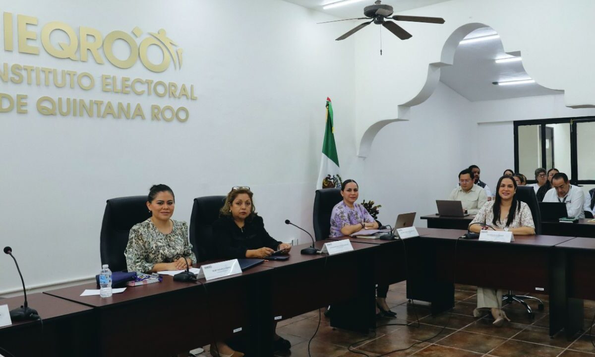 Sesión de consejeros del Ieqroo.