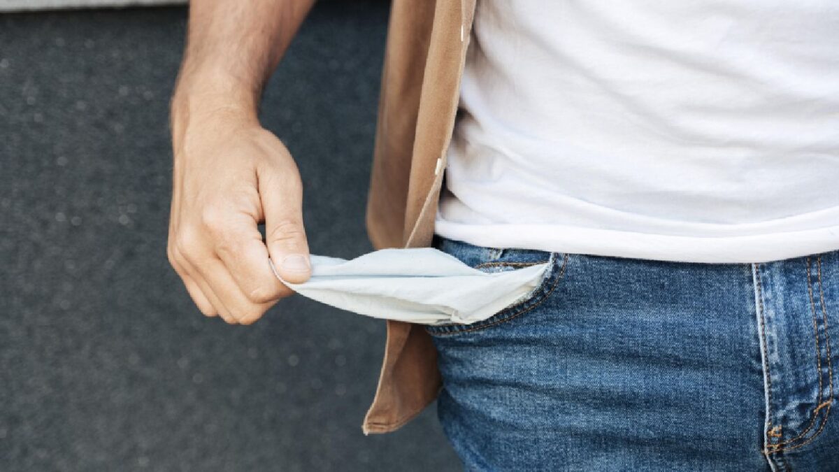 Detienen a policías por secuestro exprés.