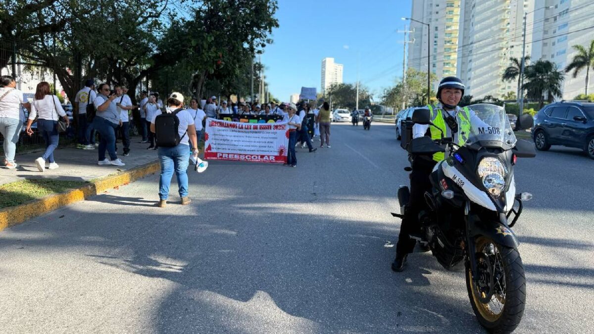 Maestros rechazar la ley del Issste.