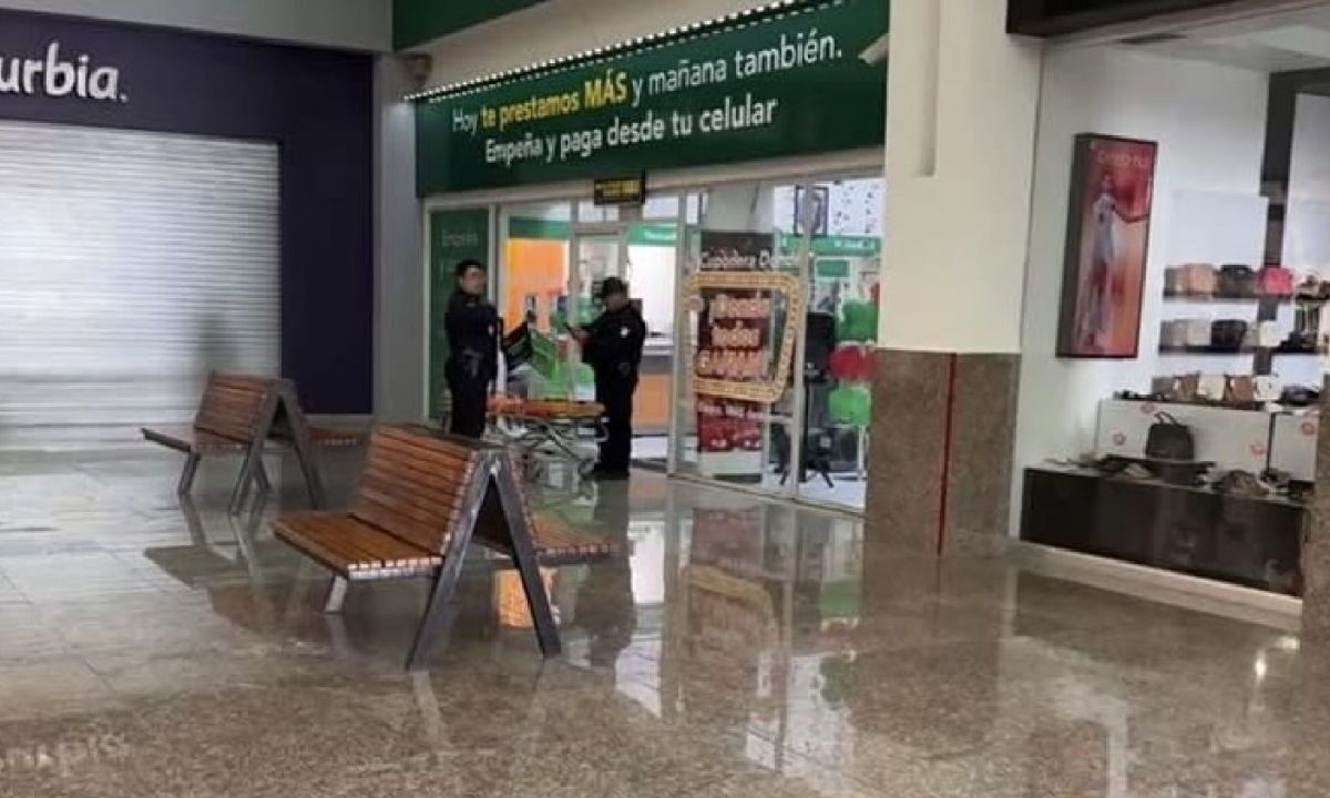 Pánico en Plaza Cancún Mall derivado de un intento de asalto.