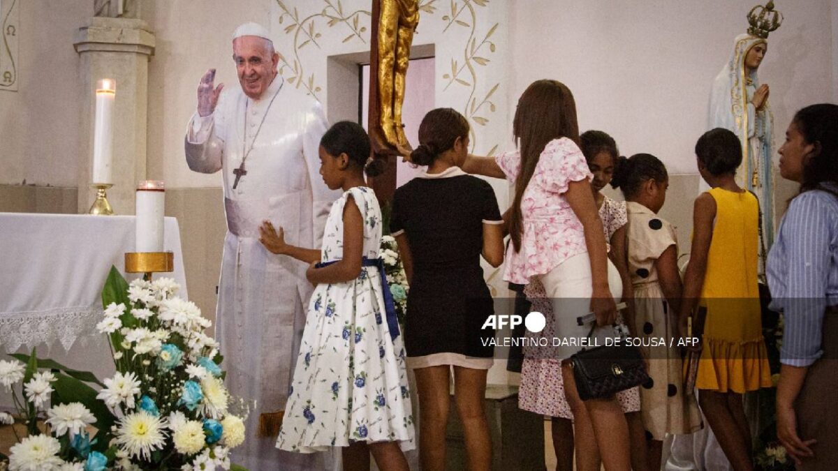 Papa Francisco pasó una noche tranquila.