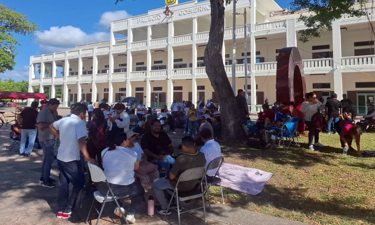 Últimas noticias. Conflicto magisterial en Quintana Roo.