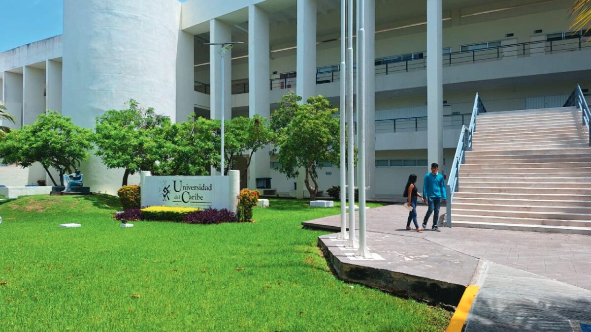 Maestros alzan la voz en la Unicaribe.