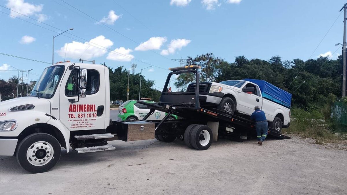 Sanciones a una persona por arrojar desechos en la vía pública.
