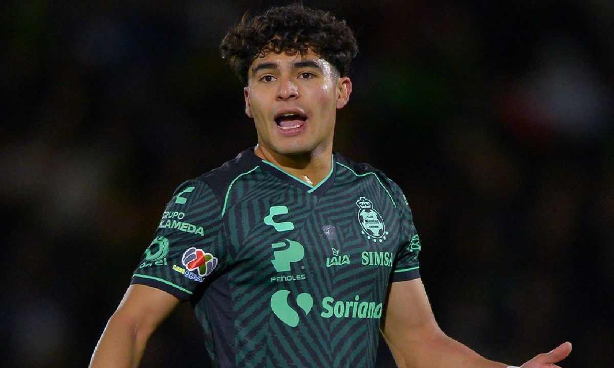 Stephano Carrillo da un paso importante en su carrera.