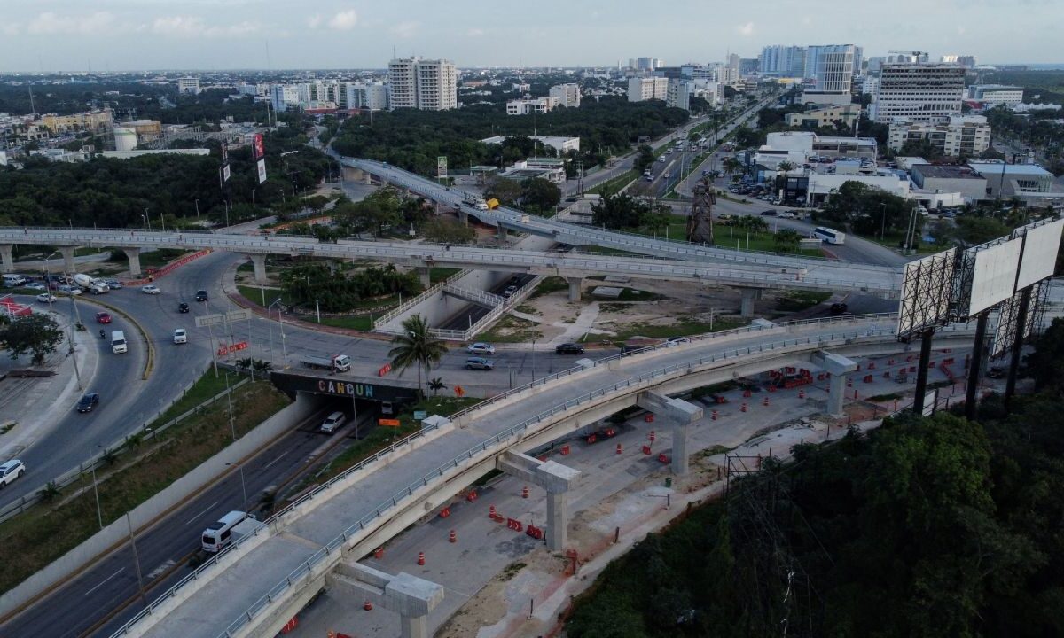 Continúan los cierres viales por obras.
