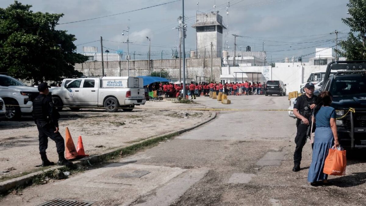 Indagan fuga de reos en cárcel de Cancún.