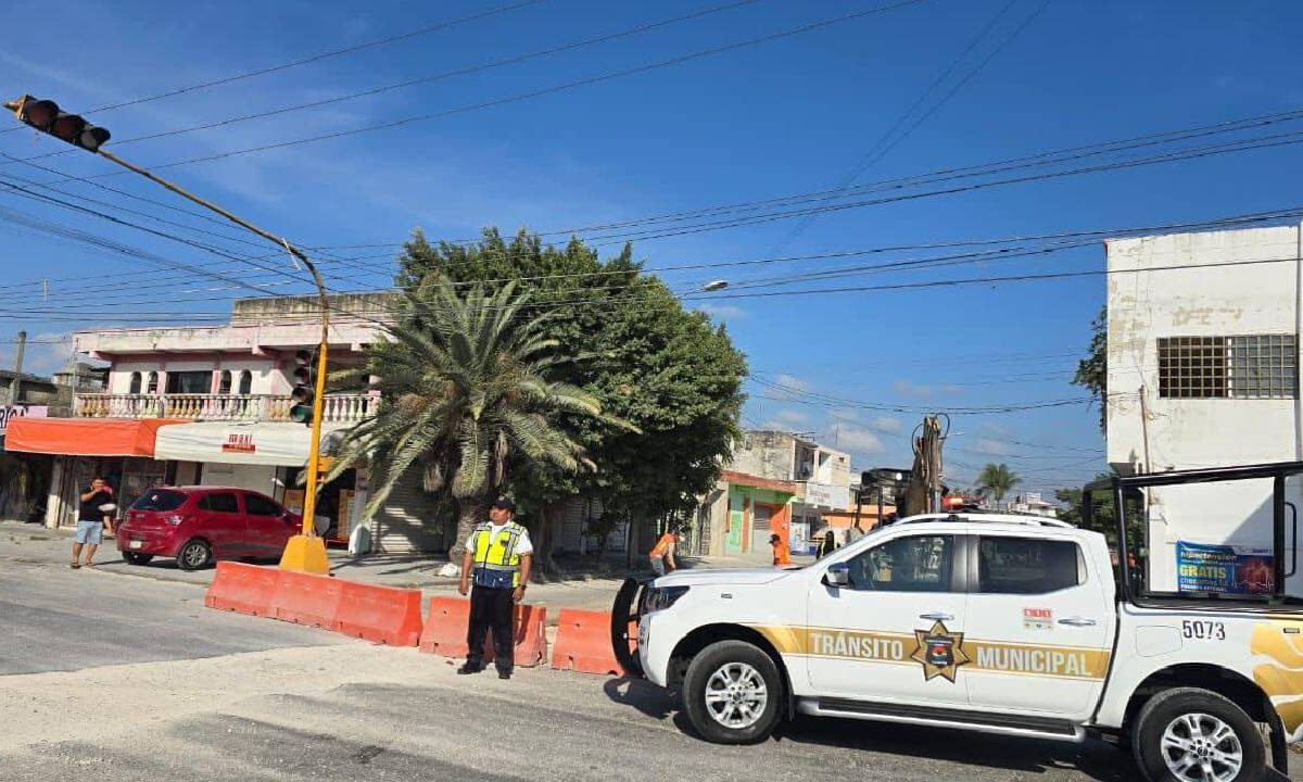 Continúan algunos cierres viales.