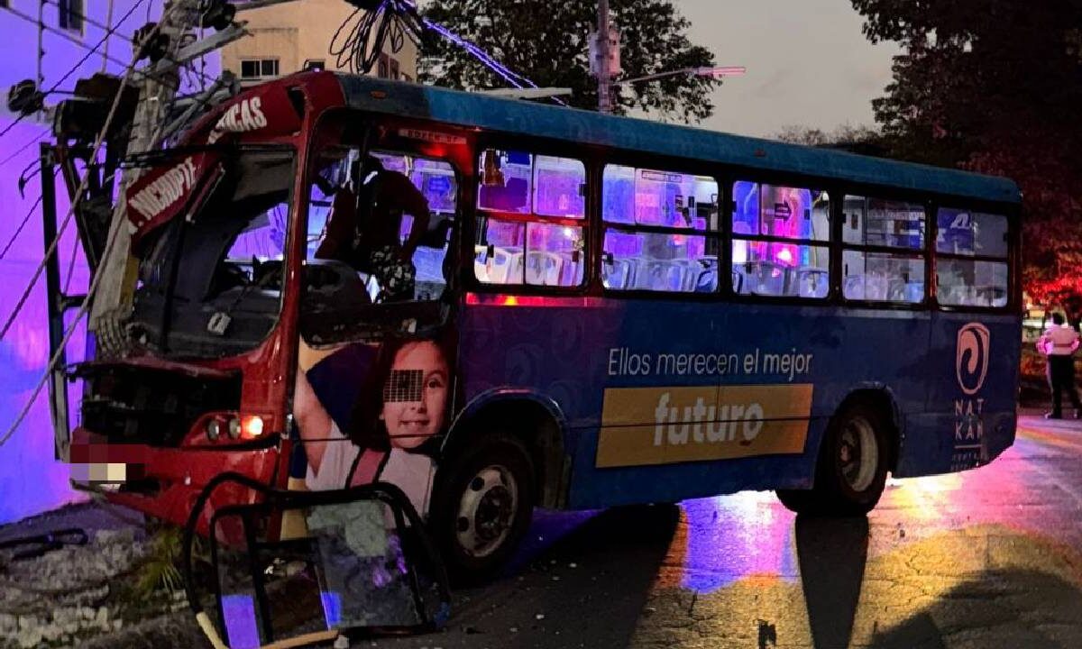 El accidente ocurrió la mañana de hoy en Cancún.