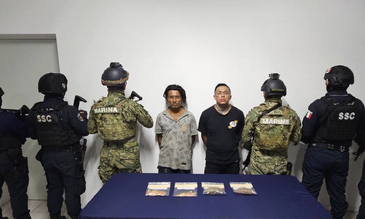 Dos personas fueron detenidas en Cozumel por delitos contra la salud.