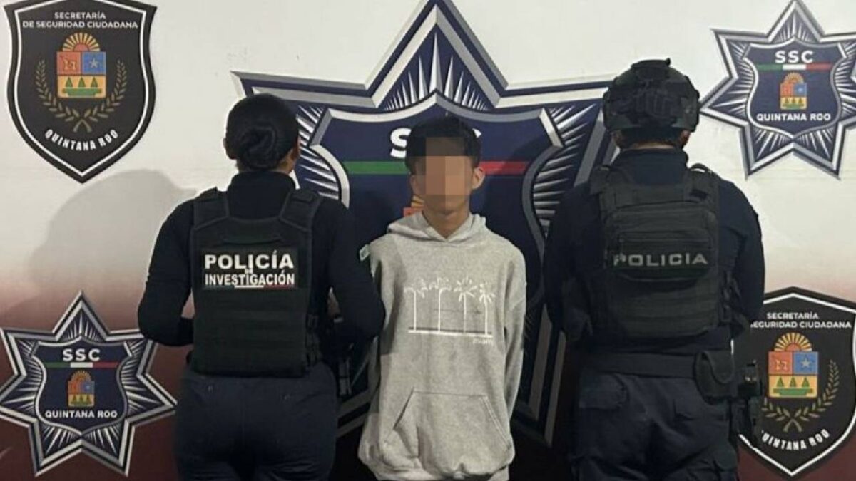 Cae un joven con droga en Villas Otoch Paraíso.
