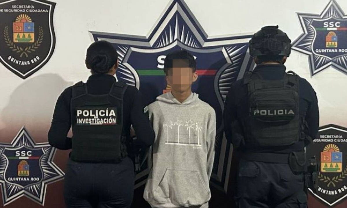 Cae un joven con droga en Villas Otoch Paraíso.