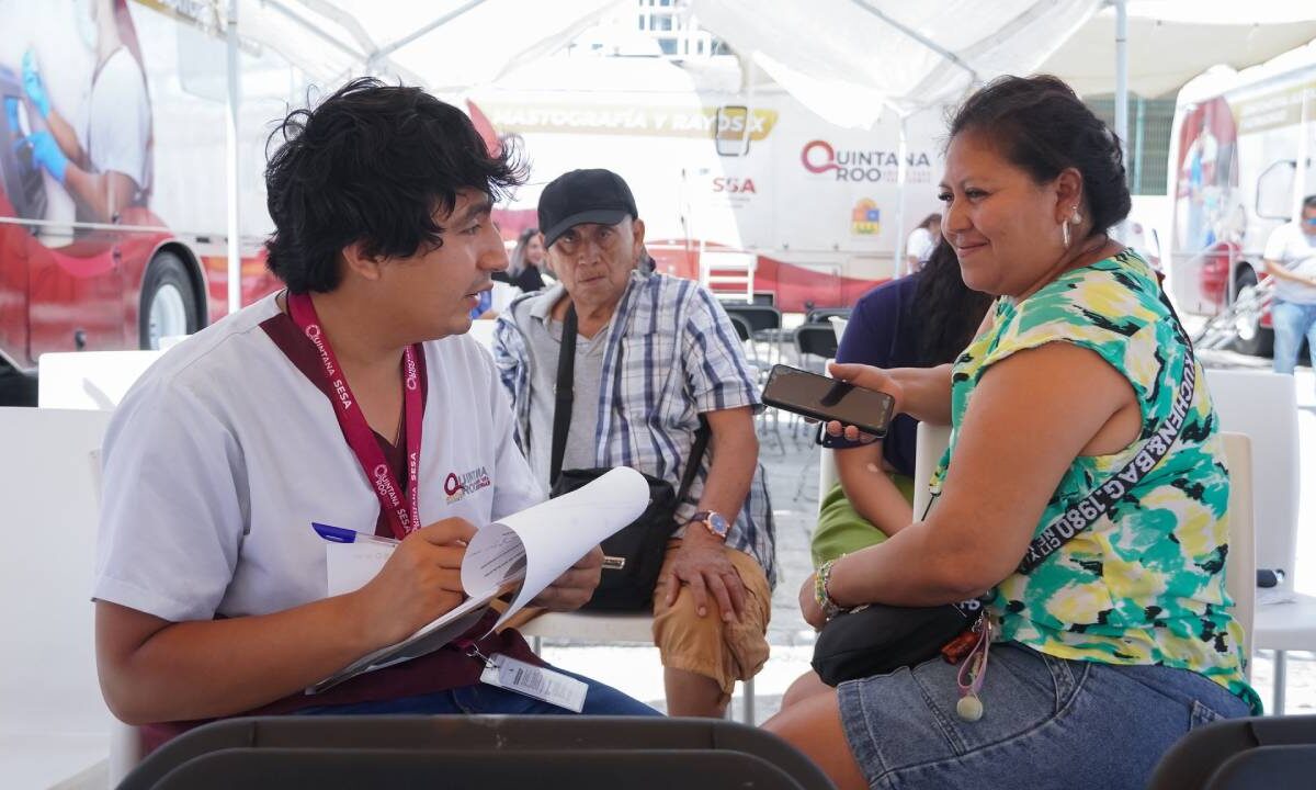 Las caravanas de salud recorren el estado.