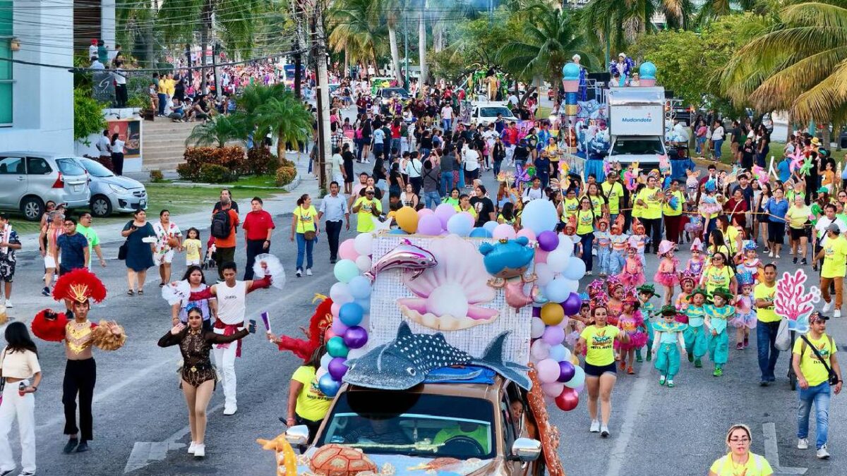 El Carnaval Cancún 2025 está en pleno apogeo.