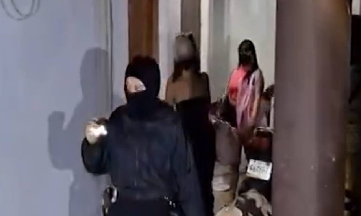 Últimas noticias. En Cozumel se aseguraron a las mujeres.