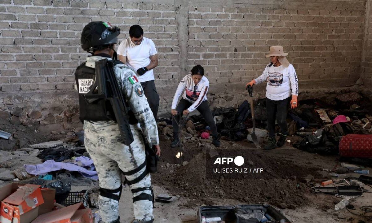 Indagan los restos hallados en Teuchitlán, Jalisco..