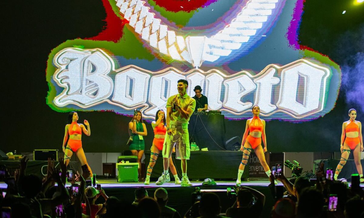 Presentación de "El Bogueto", en Playa del Carmen.