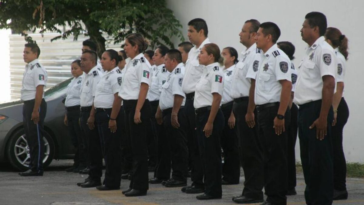 Elementos de la Policía Municipal de Benito Juárez.
