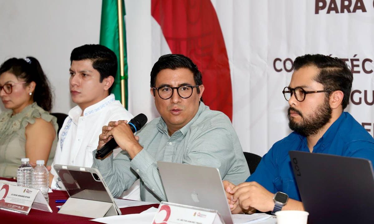 Rafael Hernández Kotasek.