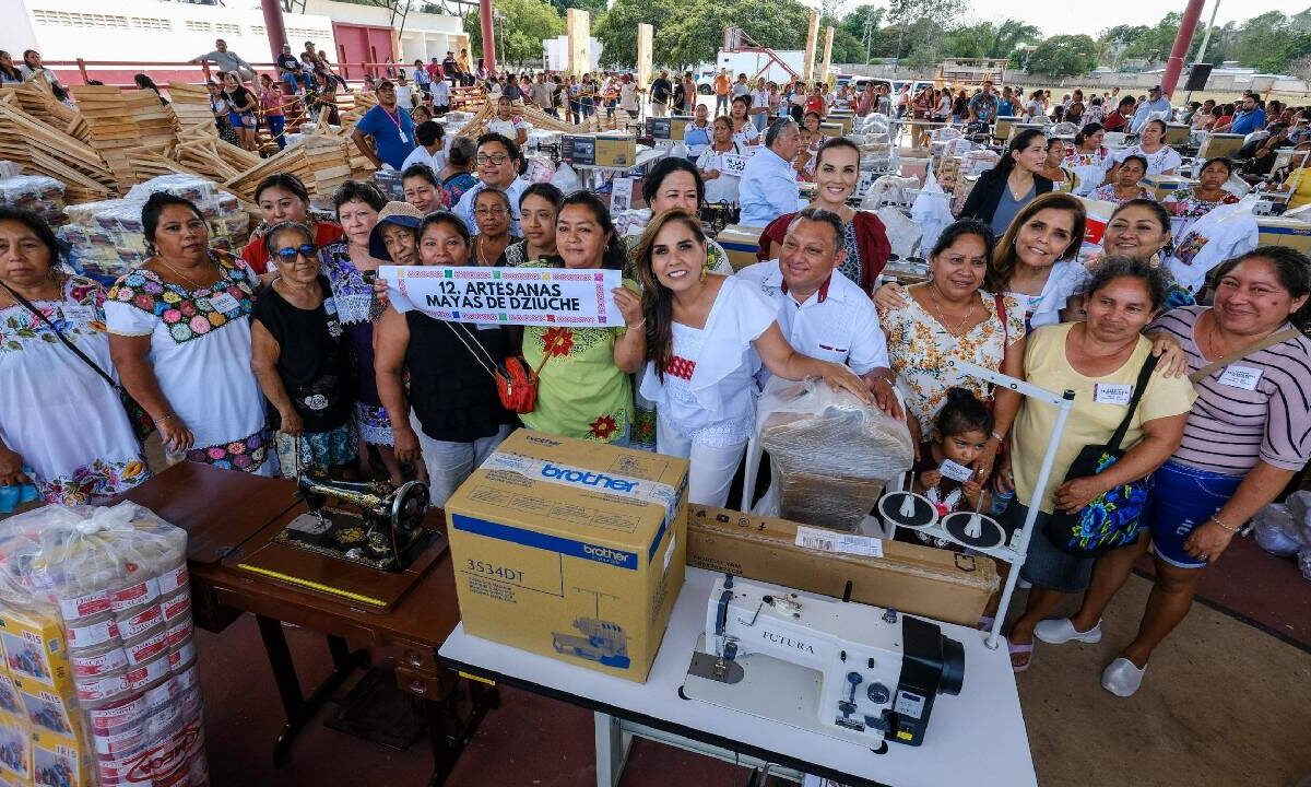 Apoyan a los artesanos y artesanas de Quintana Roo.