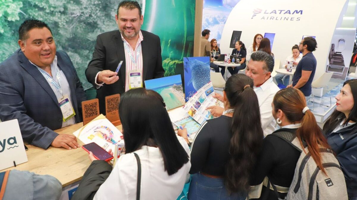 Delegación de Isla Mujeres, en la Anato 2025.