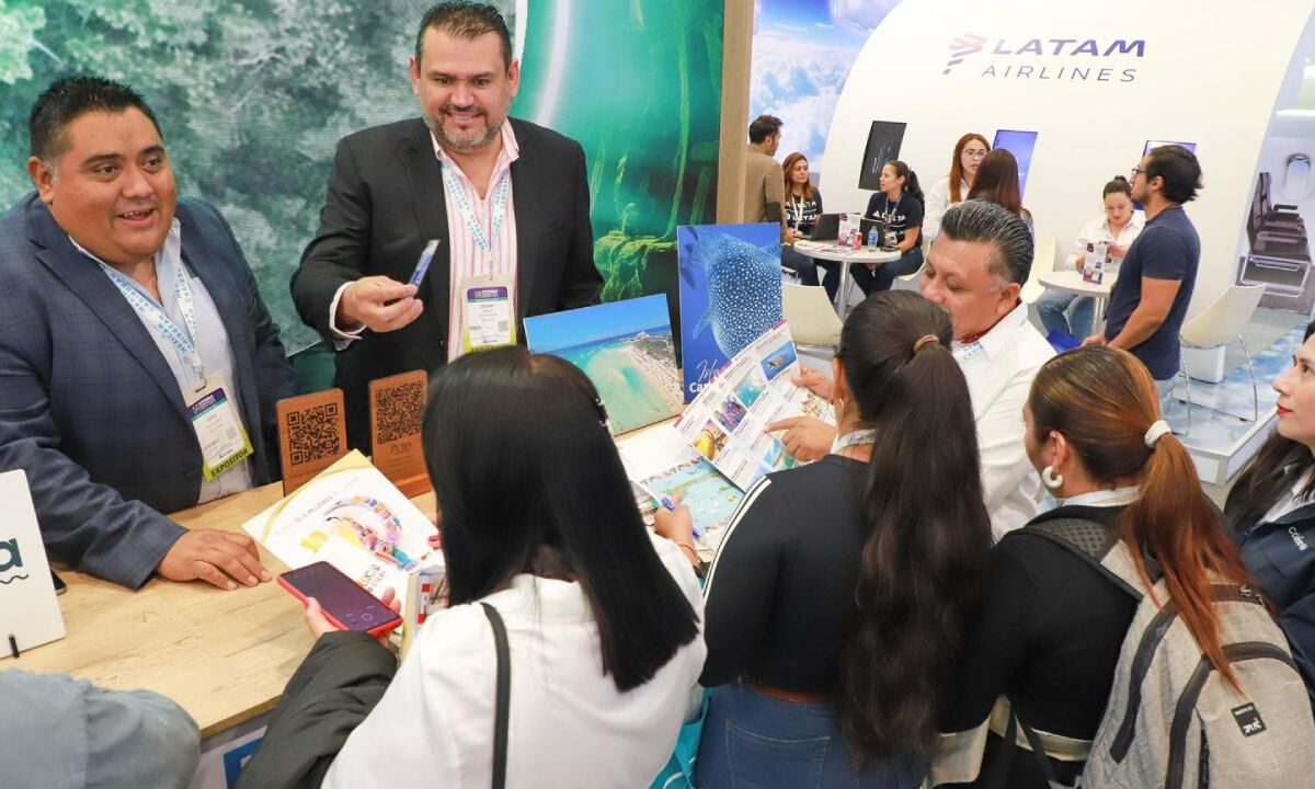 Delegación de Isla Mujeres, en la Anato 2025.