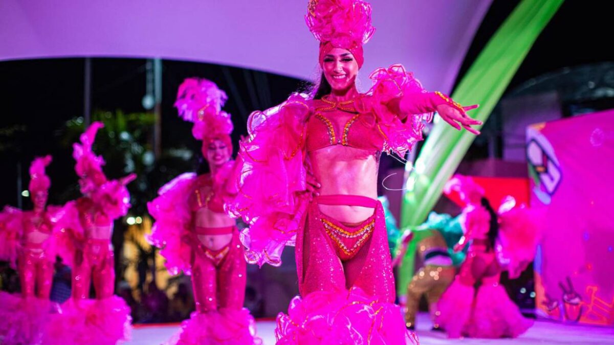 Carnaval en Puerto Aventuras.