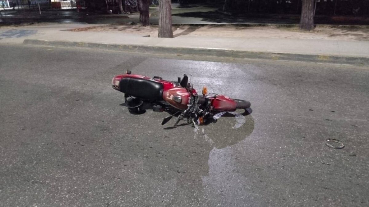 Madrugada mortal en Cancún; muere motociclista.