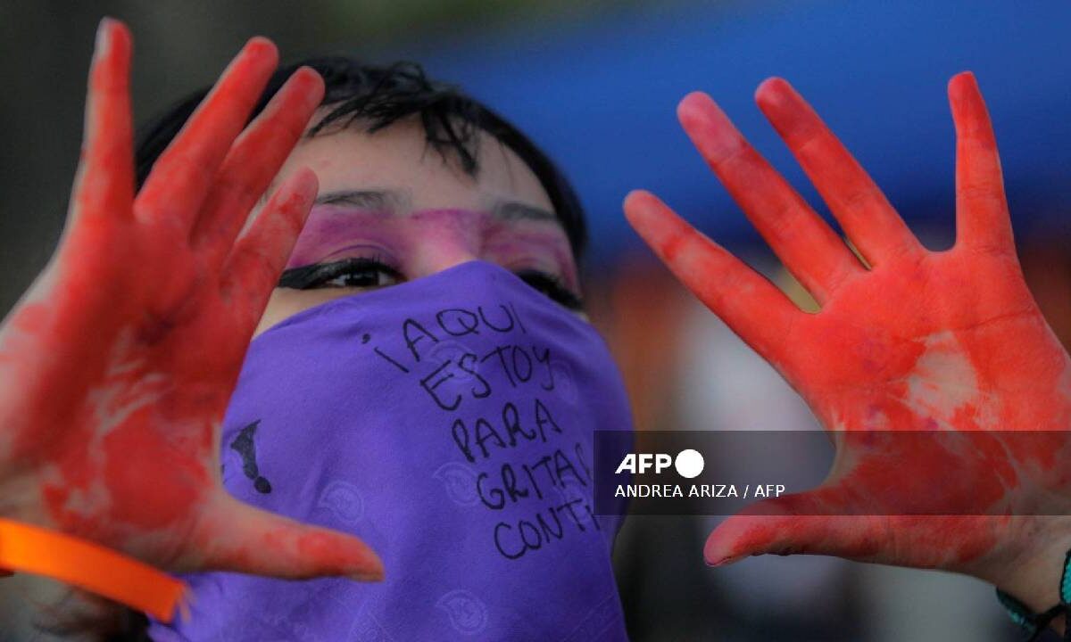 El morado es distintivo del Día Internacional de la Mujer.
