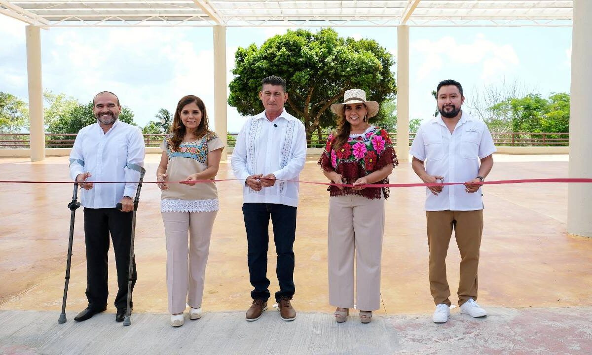 La nueva explanada en Bacalar.