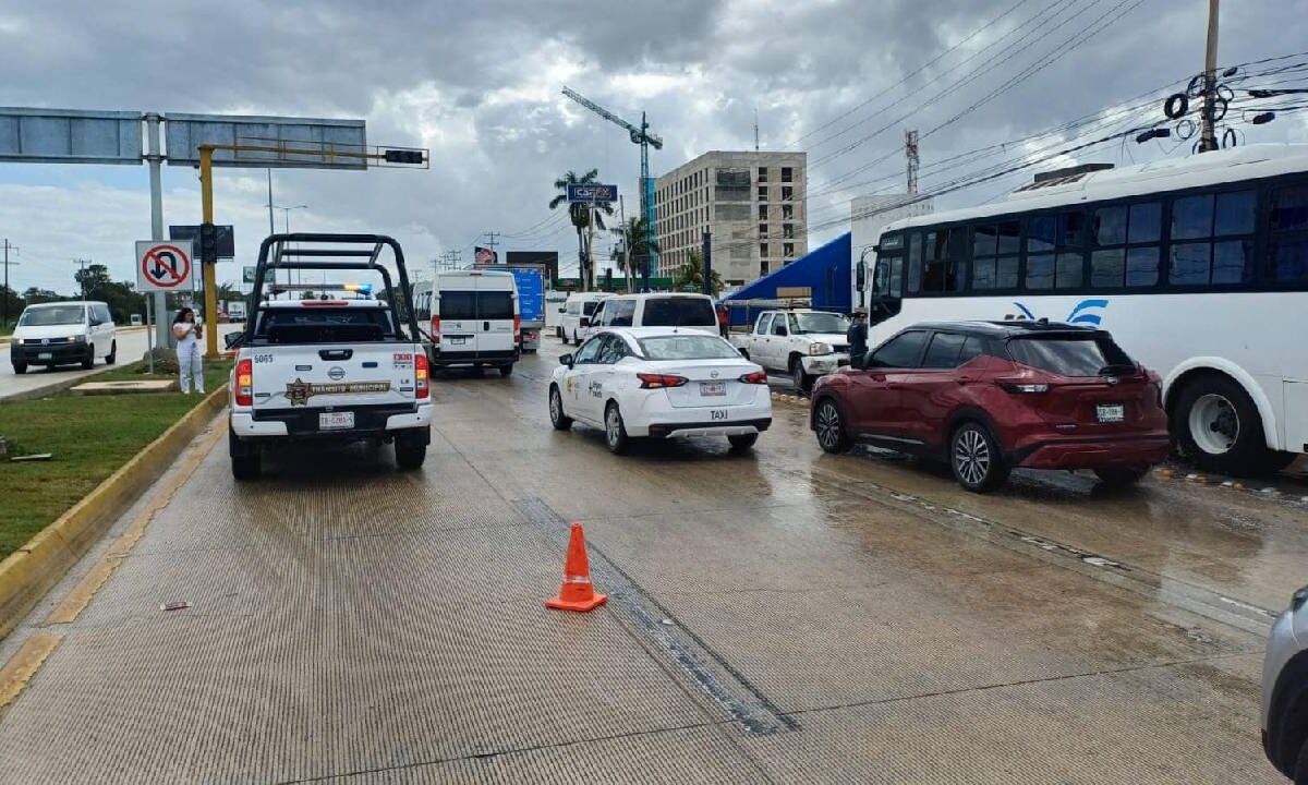 Siguen obras en Cancún así como cierres viales.