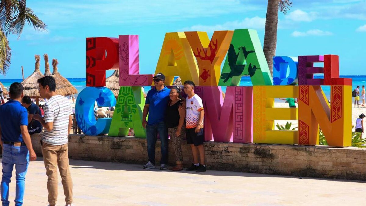 Avalan municipios cambio de nombre de Solidaridad a Playa del Carmen.