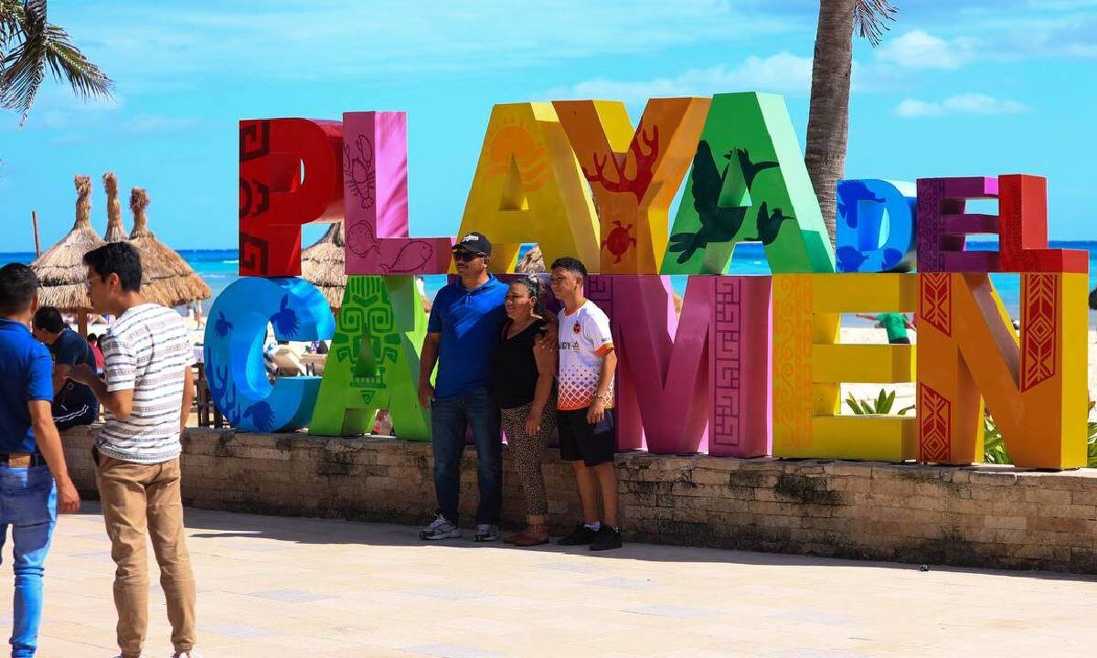 Avalan municipios cambio de nombre de Solidaridad a Playa del Carmen.