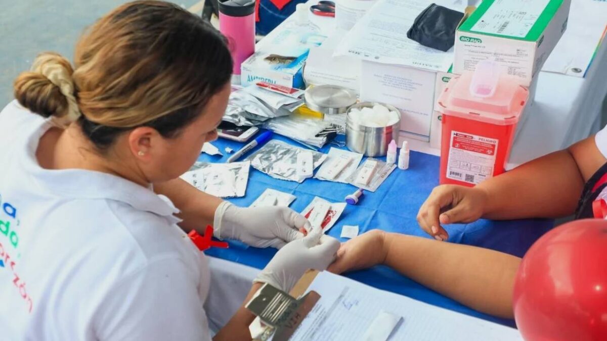 Pruebas rápidas de VIH en Quintana Roo.