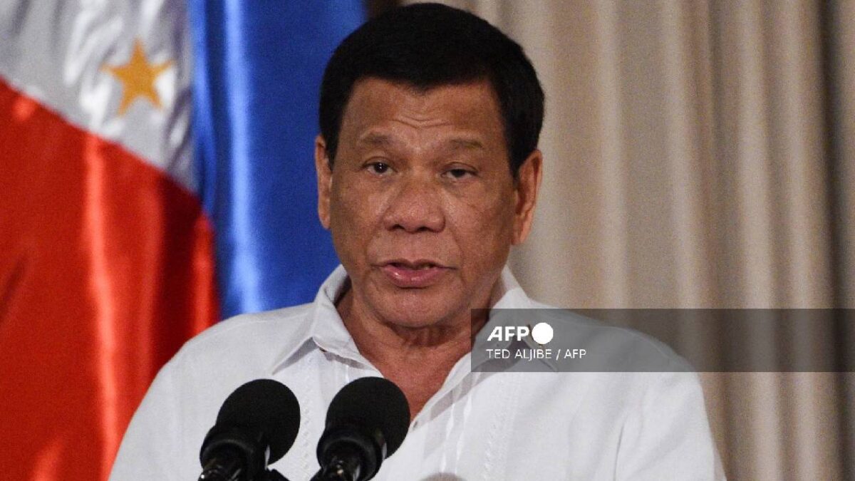 Rodrigo Duterte enfrenta diversos cargos.