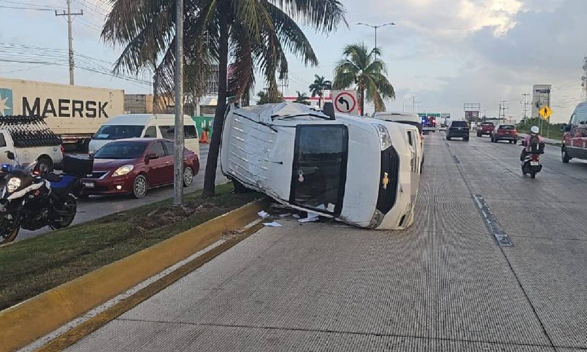 Reportan al menos dos accidentes vehiculares.