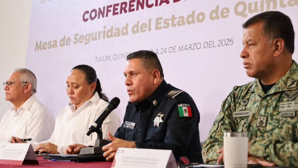 Conferencia de prensa sobre seguridad en Quintana Roo.