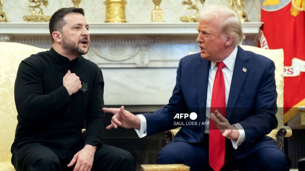 El presidente estadounidense Donald Trump y el ucraniano Volodymyr Zelensky, en la Oficina Oval de la Casa Blanca.