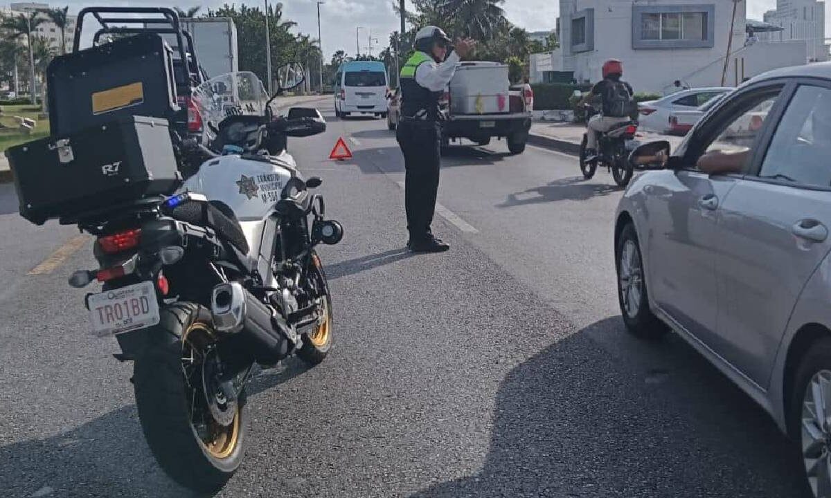 Continúan algunos cierres viales.