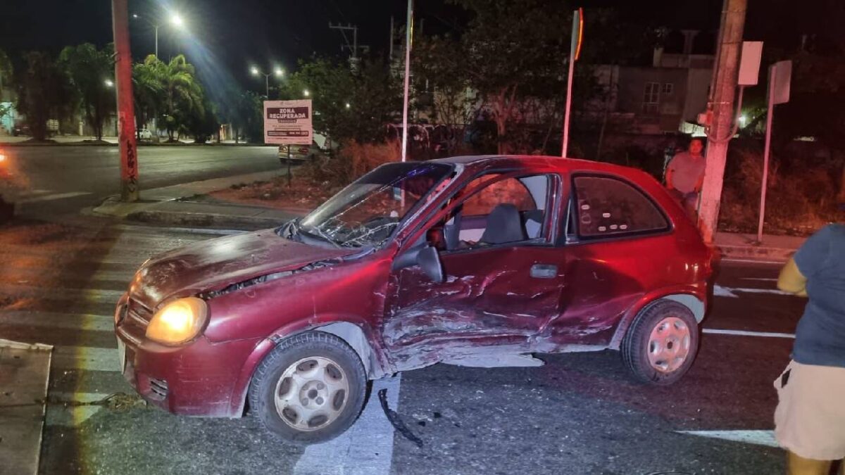 El accidente en Cancún movilizó cuerpos de emergencia y seguridad.